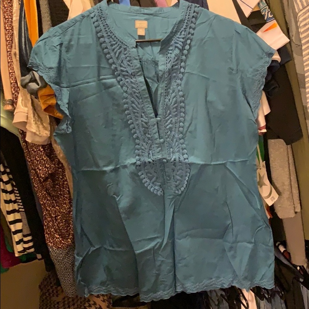 Converse One Star v-neck blue top crochet NWT